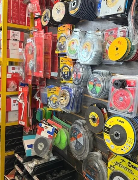 Disensa Megaconstrucciones – Ferretería J.M